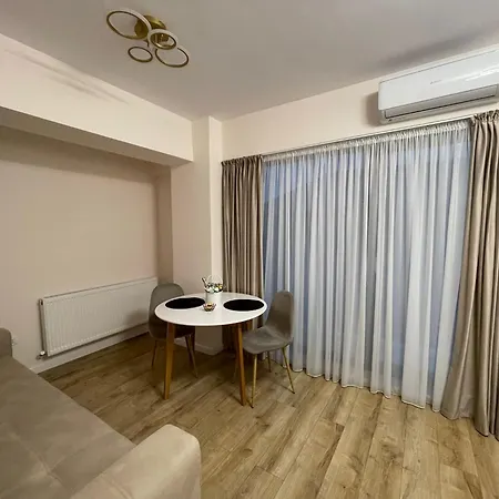 Ayan Mamaia Apartment